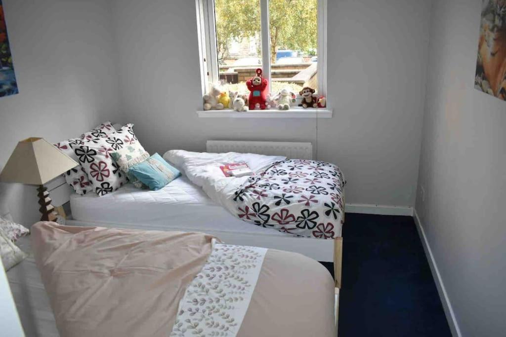 Immaculate Cosy Flat Next To Holyrood Park! Apartment Edinburgh Exterior foto